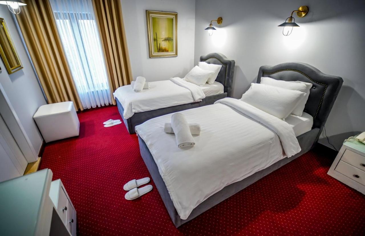 Univers Resort เอลบาซาน ภายนอก รูปภาพ