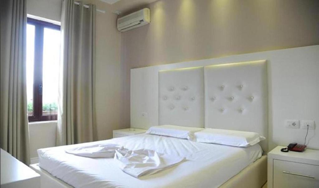 Univers Resort เอลบาซาน ภายนอก รูปภาพ